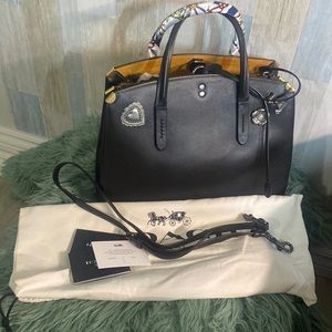 Glove tanned leather Cooper Carryall- coach